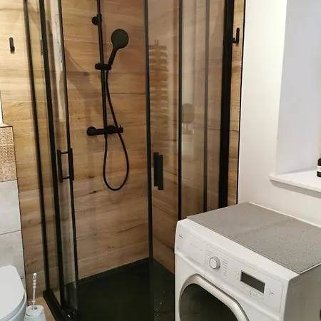 Under The Hill 1 Апартаменты Бад-Мускау