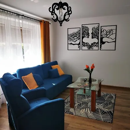 Under The Hill 1 Apartment *
