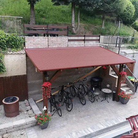 Apartment Under The Hill 1 *